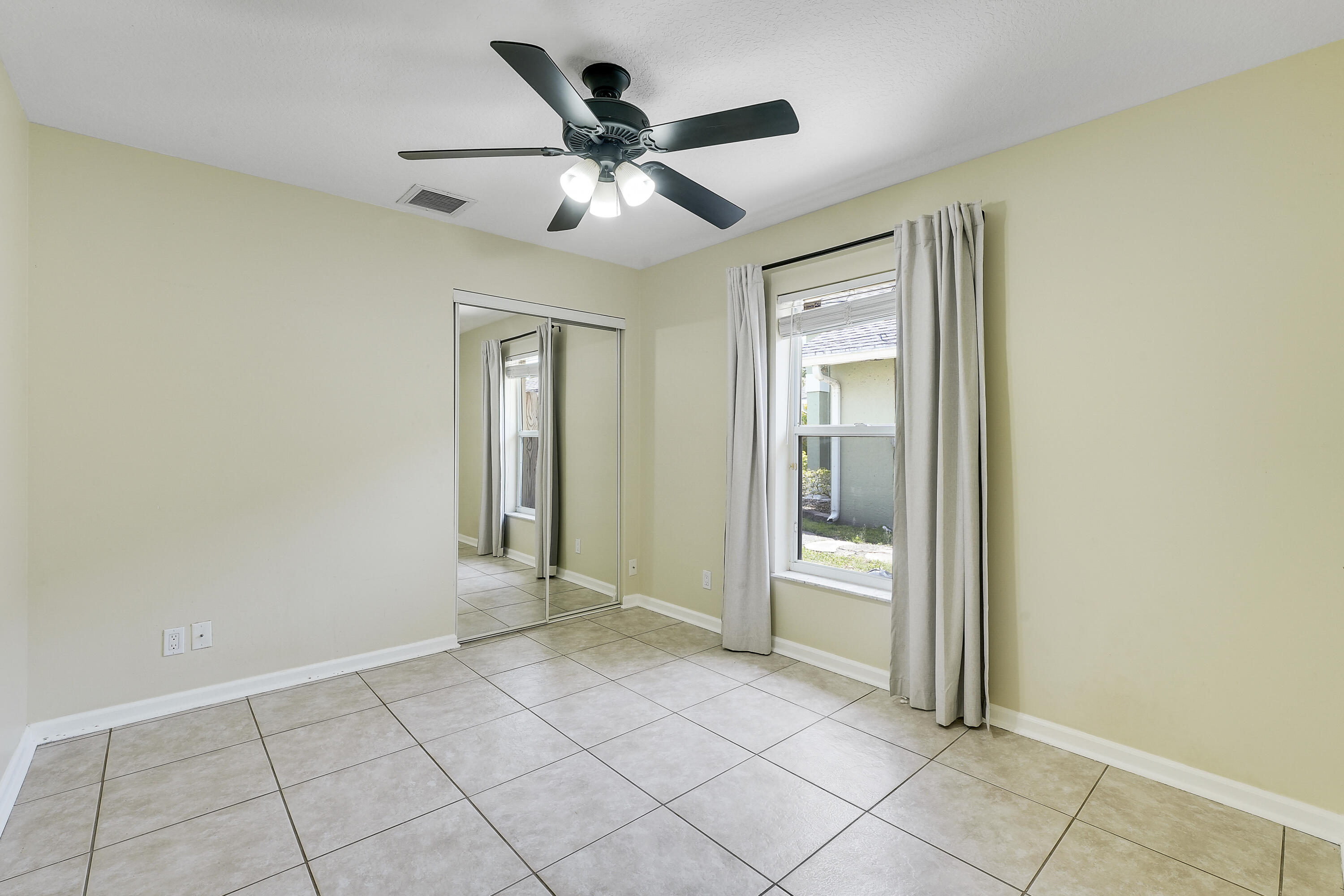 6334 Barbara Street Jupiter, FL 33458 - Photo 24 of 38 House-23
