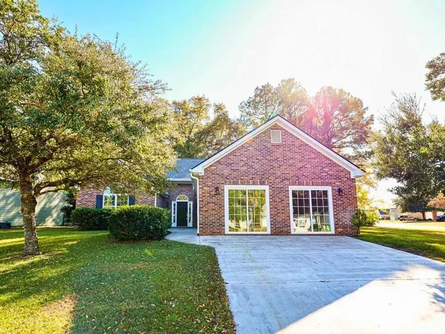 $324,900 | 104 Jessica Lakes Drive, Conway, SC 29526