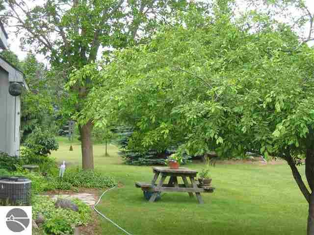 10516 Diamond Park Road Interlochen, MI 49643 - Photo 36 of 57 1744814-35.JPG