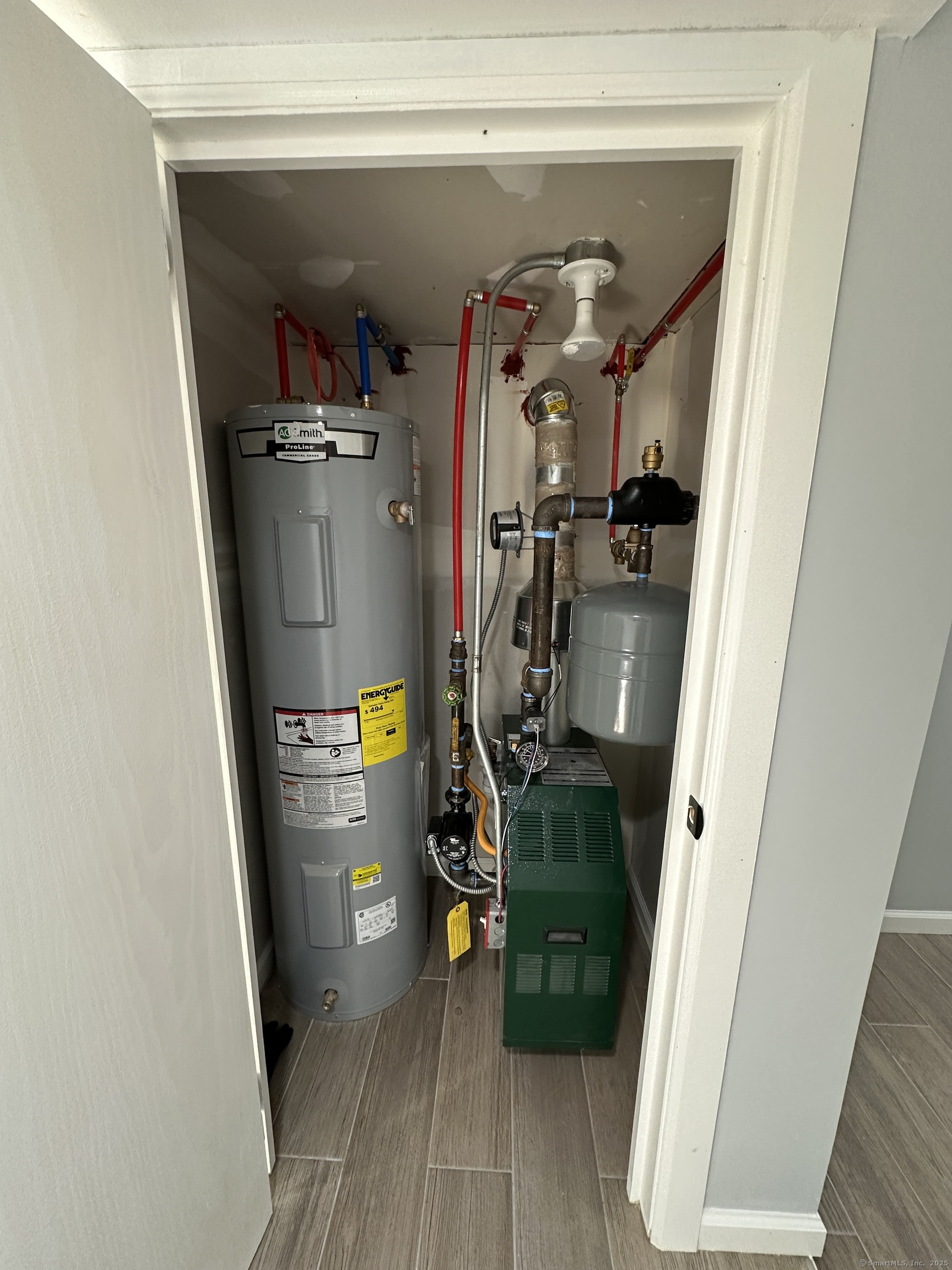 48 Prest Street New London, CT 06320 - Photo 18 of 27