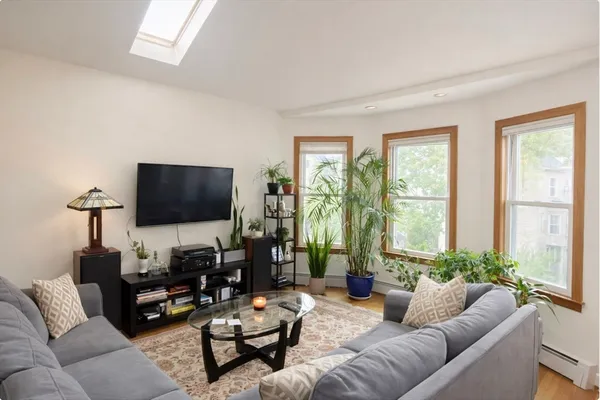 $3,200 | 30 Newbern Street, Unit 3, Boston, MA 02130