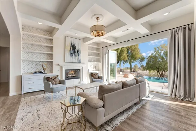 $7,700 | 904 Pont Chartrain Drive, Las Vegas, NV 89145