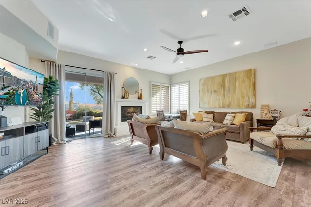 $7,700 | 904 Pont Chartrain Drive, Las Vegas, NV 89145