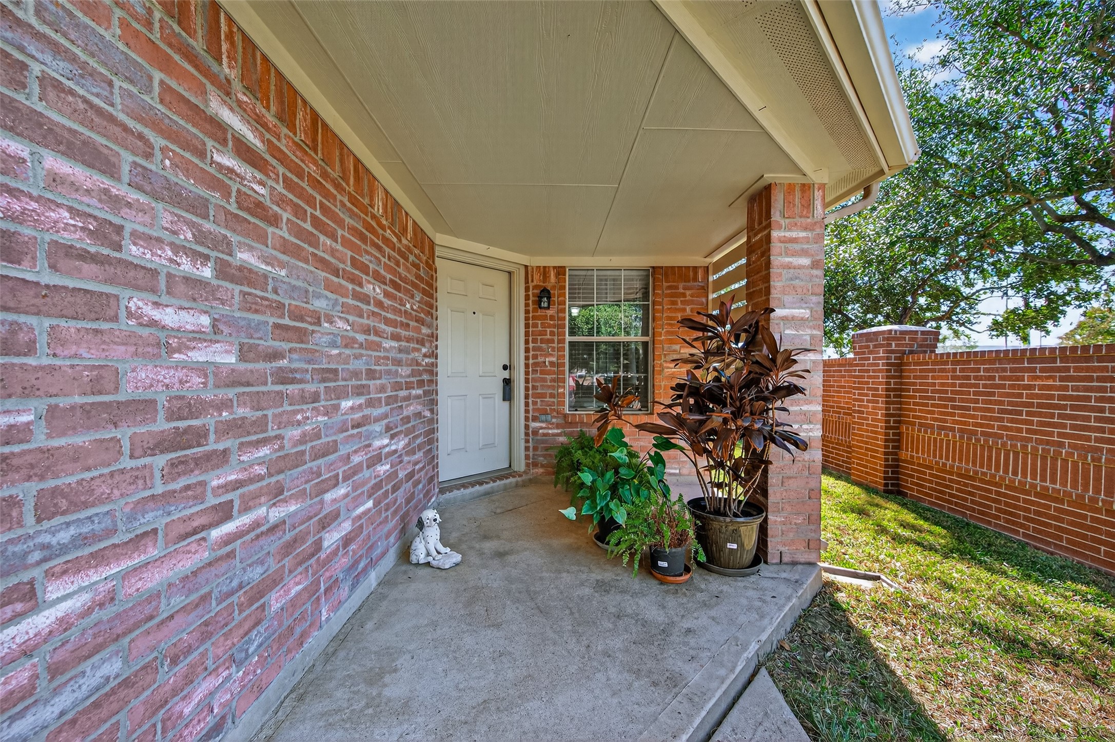 19655 Perth Meadows Court Katy, TX 77449 - Photo 8 of 44 a view of a pathway with a house