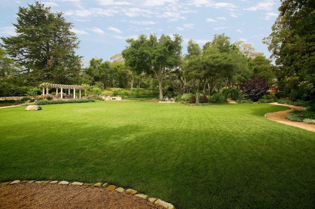 2650 Sycamore Canyon Road Montecito, CA 93108 - Photo 3 of 9 Lawn & Gardens