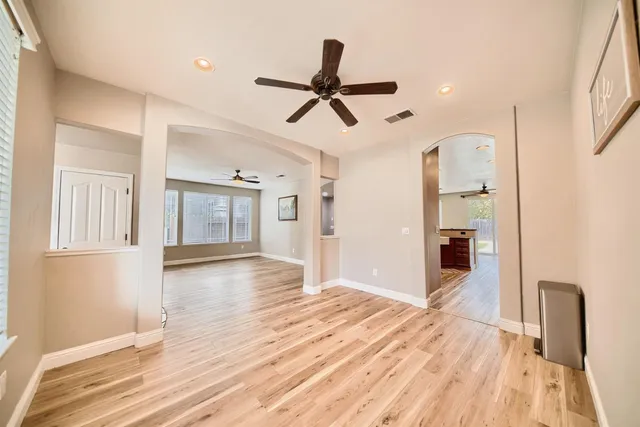 $579,950 | 579 Almondcrest Street, Oakdale, CA 95361