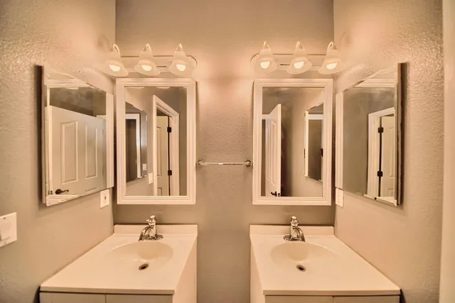 $579,950 | 579 Almondcrest Street, Oakdale, CA 95361