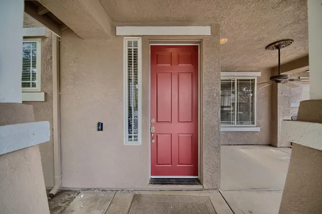 $579,950 | 579 Almondcrest Street, Oakdale, CA 95361