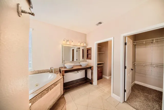 $579,950 | 579 Almondcrest Street, Oakdale, CA 95361