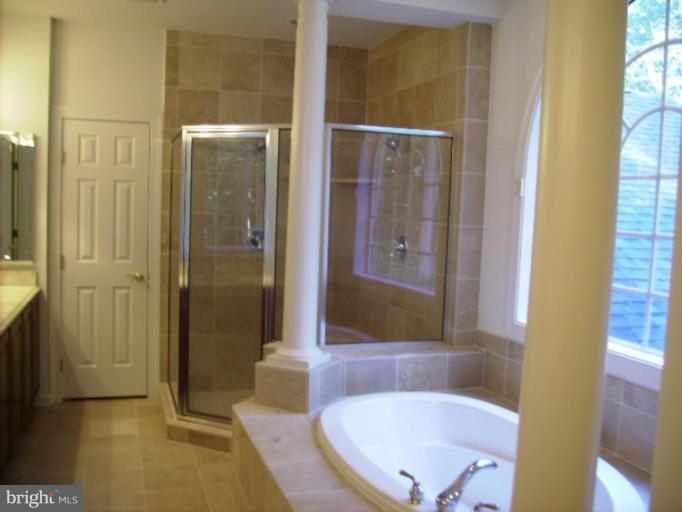 6642 South Clifton Road Frederick, MD 21703 - Photo 2 of 7 Master Bath