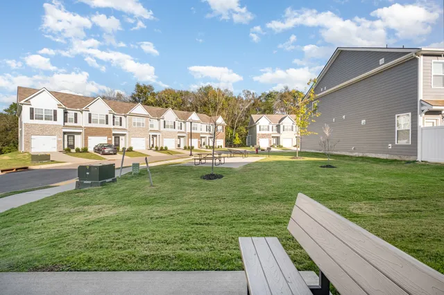 a view of a house with a big yard