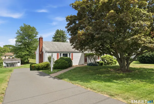 $345,000 | 90 Woodland Avenue, Bloomfield, CT 06002