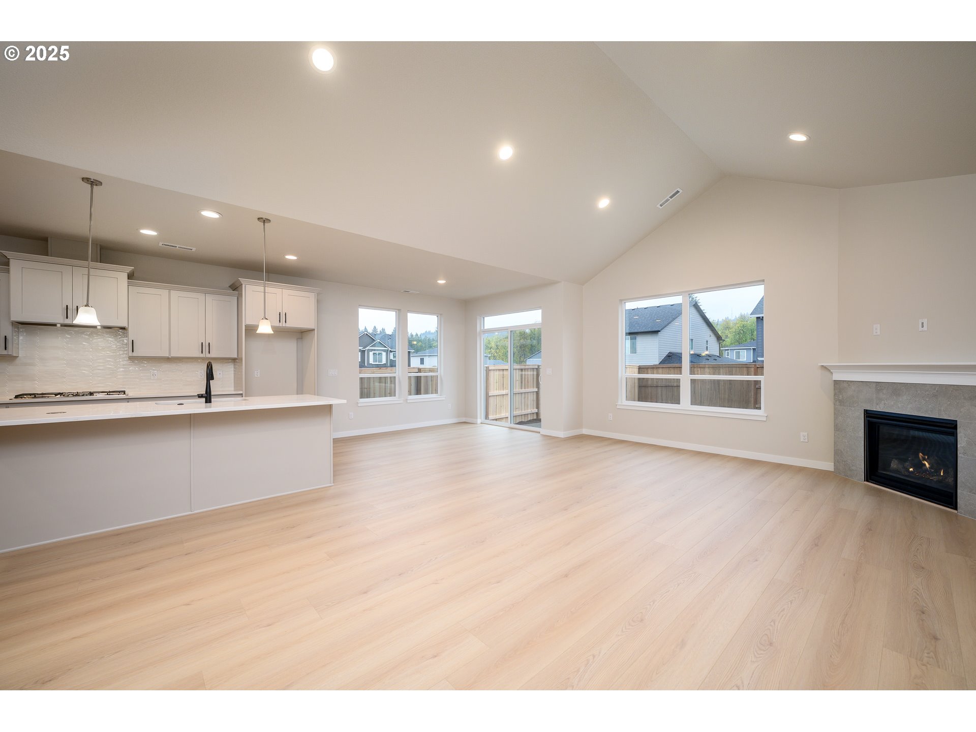 24052 Southwest Maple Terrace Sherwood, OR 97140 - Photo 14 of 27