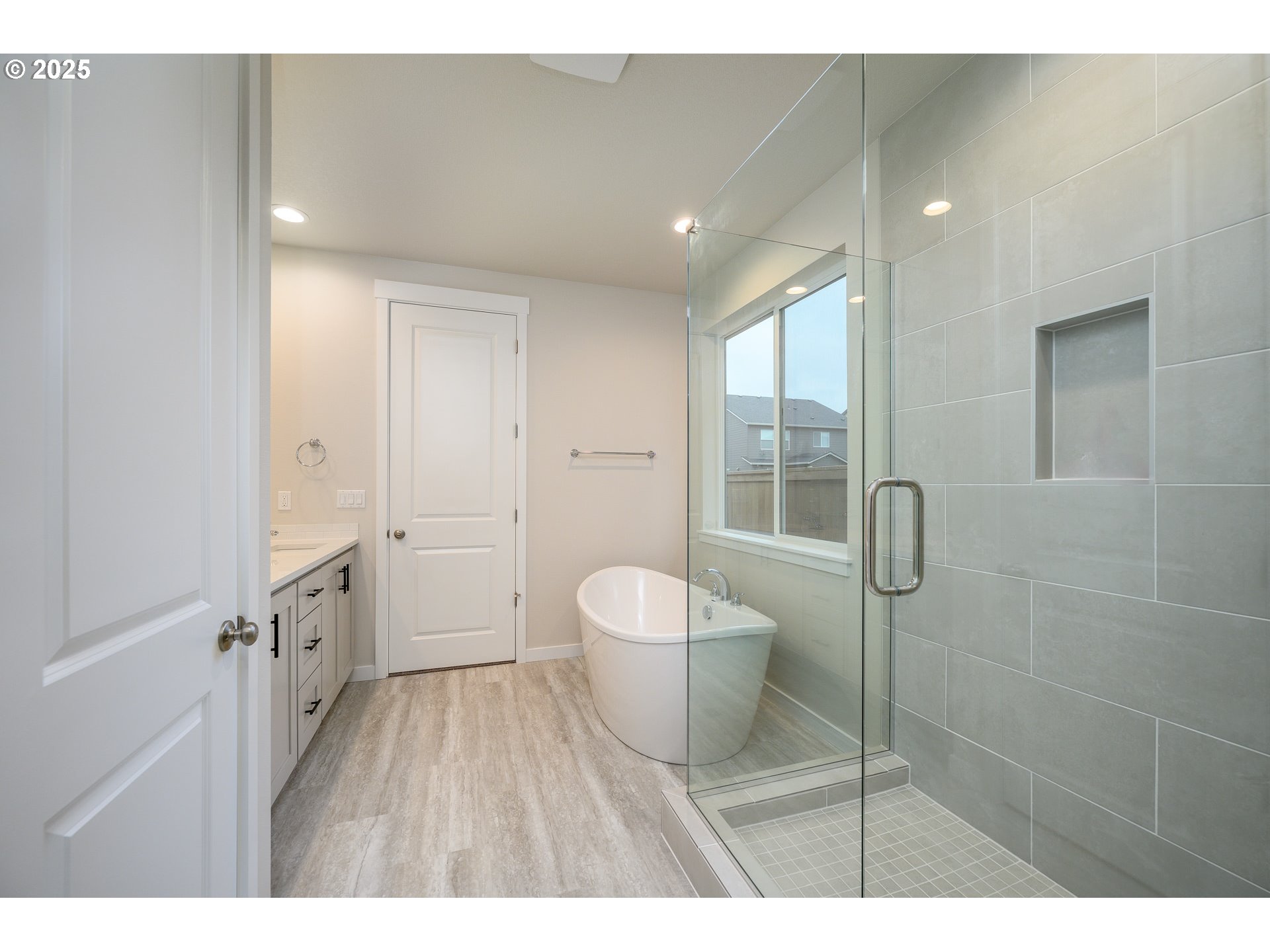 24052 Southwest Maple Terrace Sherwood, OR 97140 - Photo 19 of 27