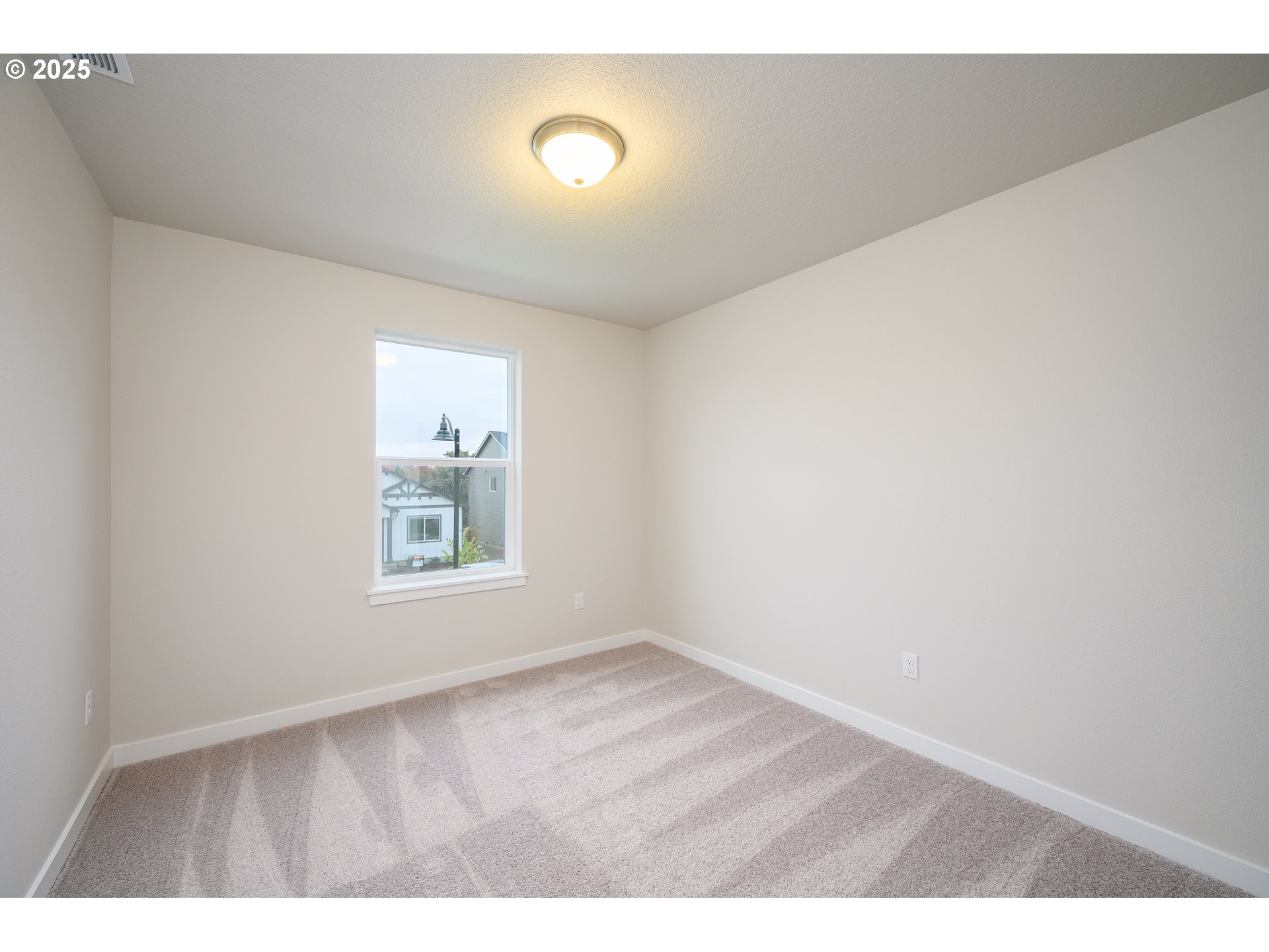 24052 Southwest Maple Terrace Sherwood, OR 97140 - Photo 22 of 27