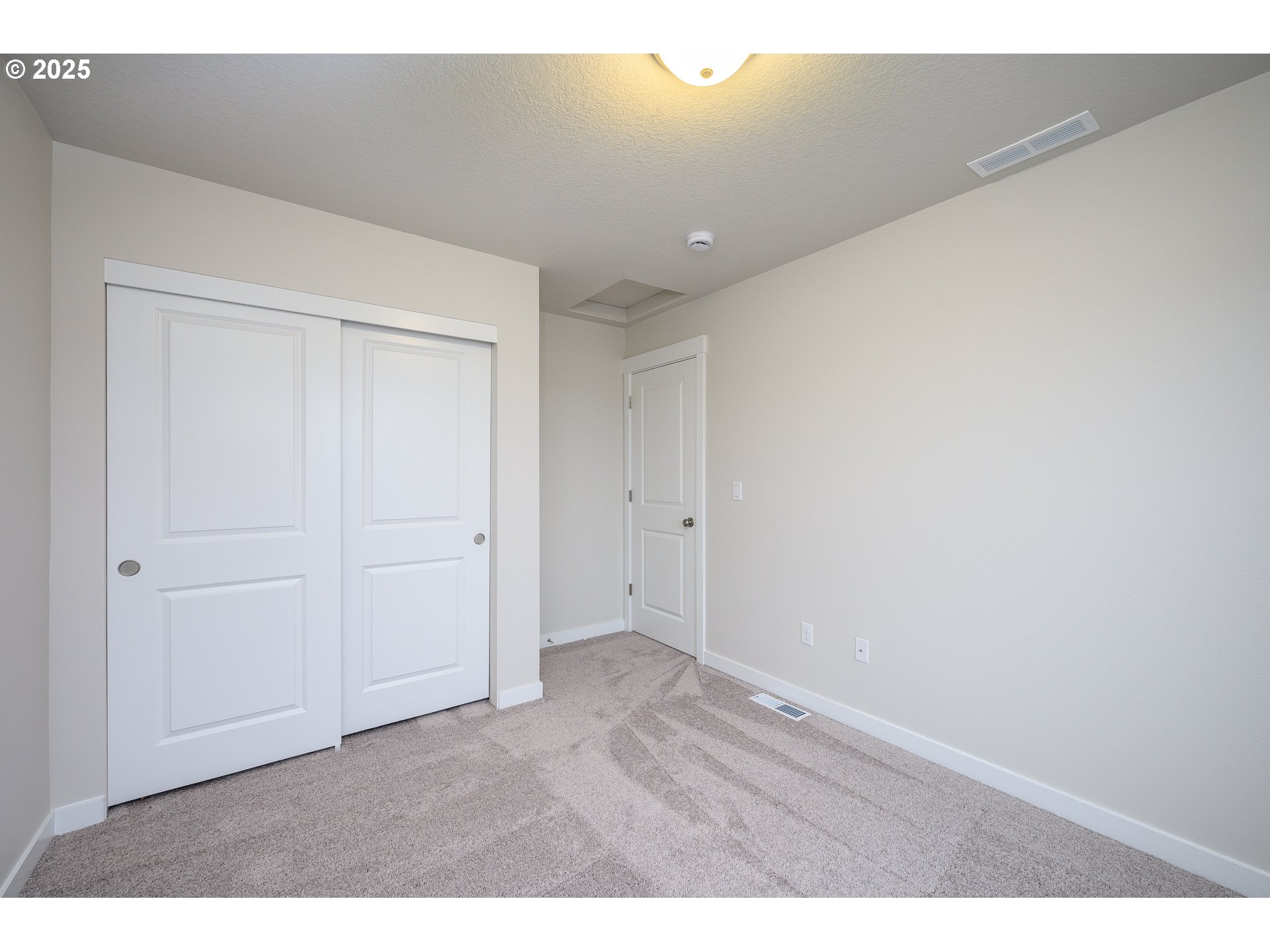 24052 Southwest Maple Terrace Sherwood, OR 97140 - Photo 23 of 27