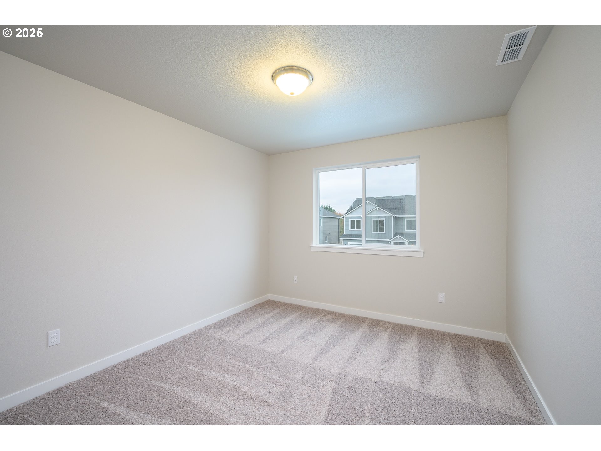 24052 Southwest Maple Terrace Sherwood, OR 97140 - Photo 24 of 27