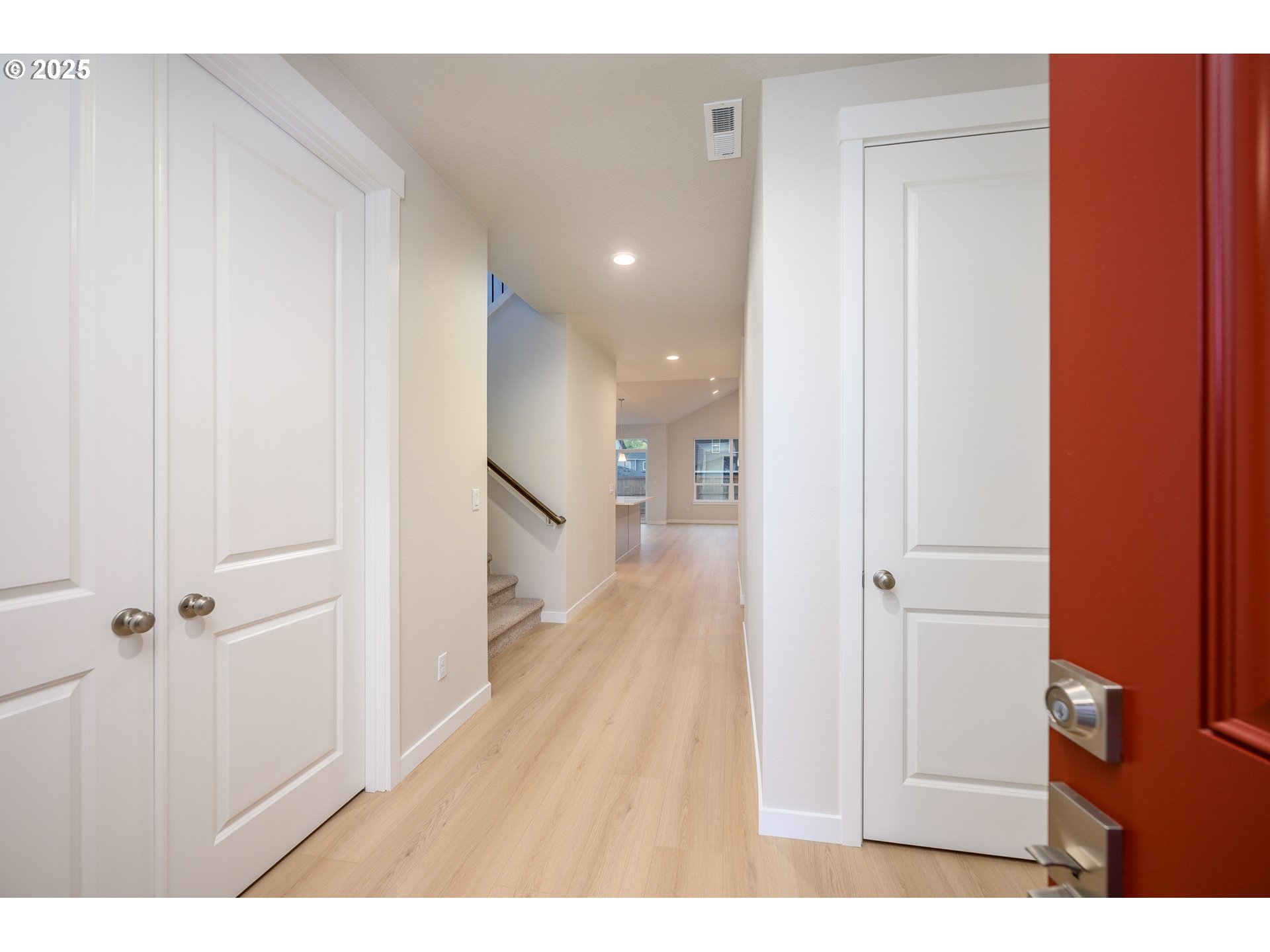 24052 Southwest Maple Terrace Sherwood, OR 97140 - Photo 3 of 27