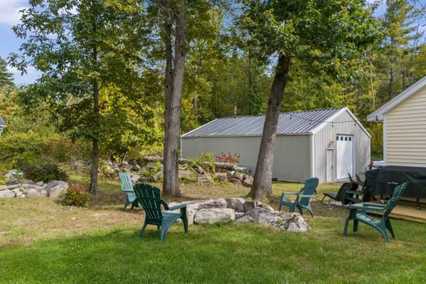 $899,999 | 2 Hall Avenue, Salem, NH 03079