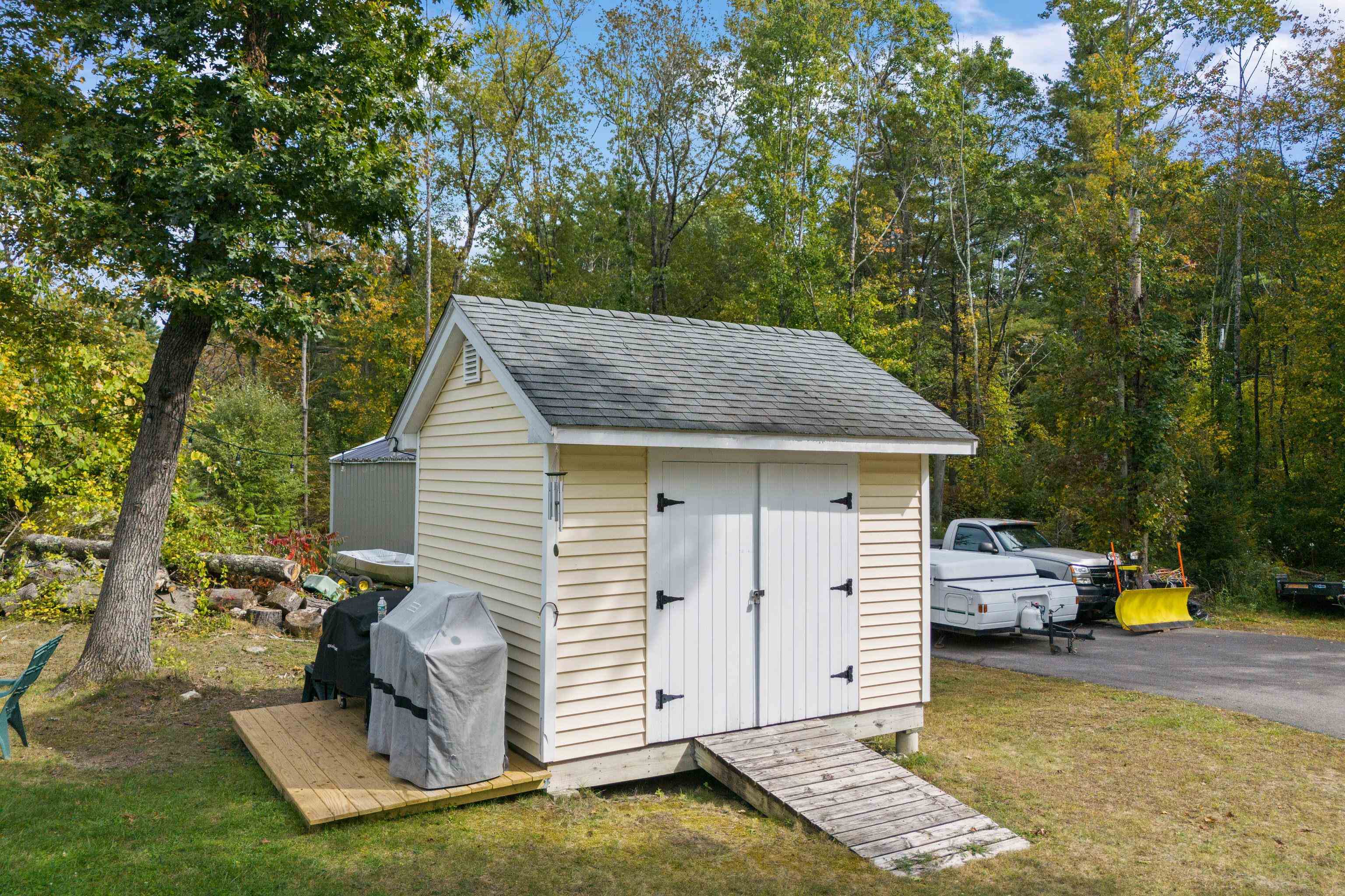 2 Hall Avenue Salem, NH 03079 - Photo 9 of 59