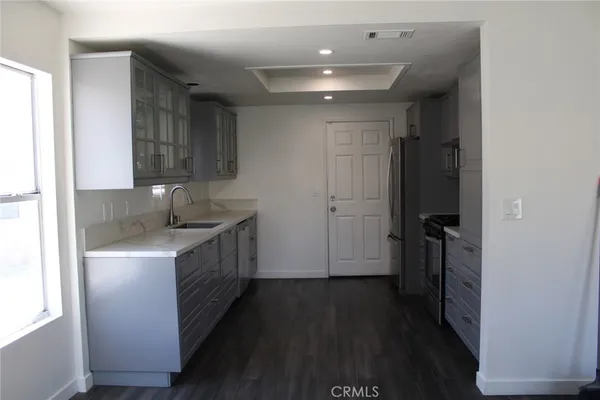 $690,000 | 1915 East 120th Street, Los Angeles, CA 90059