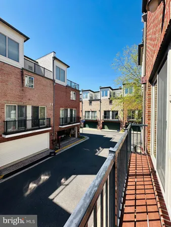 $3,599 | 3124 Blue Barn Way, Fairfax, VA 22031