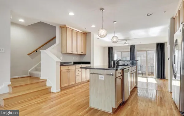 $3,599 | 3124 Blue Barn Way, Fairfax, VA 22031