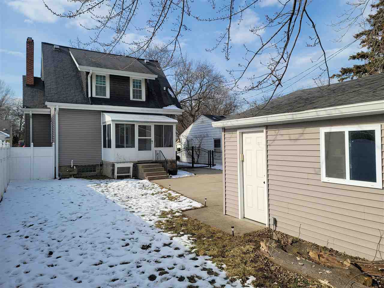 708 Lockwood Road Royal Oak, MI 48067 - Photo 33 of 34
