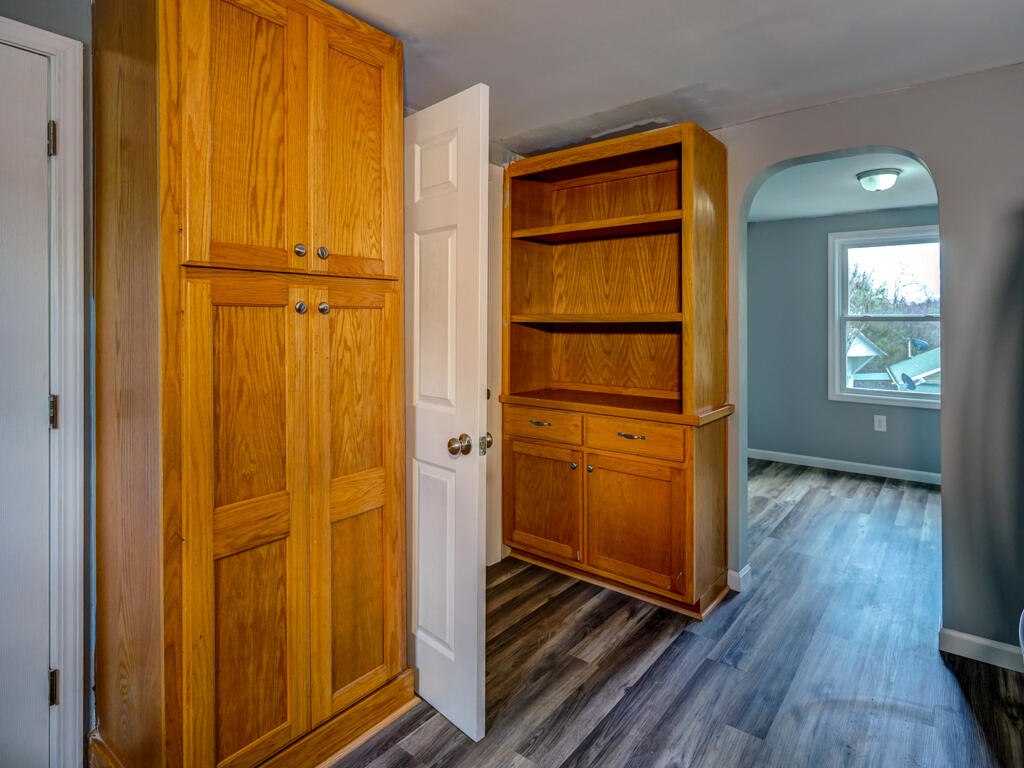 679 Piney Flats Road Piney Flats, TN 37686 - Photo 13 of 25 30AD3AB2-A5BE-4EF9-8E24-25F04A1DD68A