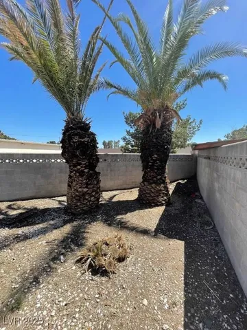 $2,200 | 4560 Rancho Hills Drive, Las Vegas, NV 89119