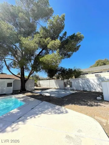 $1,950 | 4560 Rancho Hills Drive, Las Vegas, NV 89119