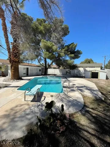 $2,200 | 4560 Rancho Hills Drive, Las Vegas, NV 89119