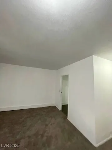 $2,200 | 4560 Rancho Hills Drive, Las Vegas, NV 89119