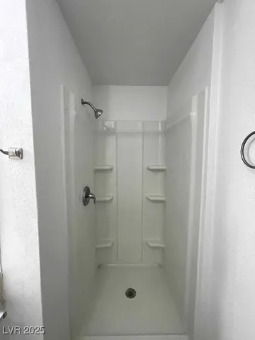 $2,200 | 4560 Rancho Hills Drive, Las Vegas, NV 89119