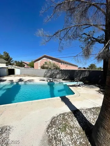 $2,200 | 4560 Rancho Hills Drive, Las Vegas, NV 89119