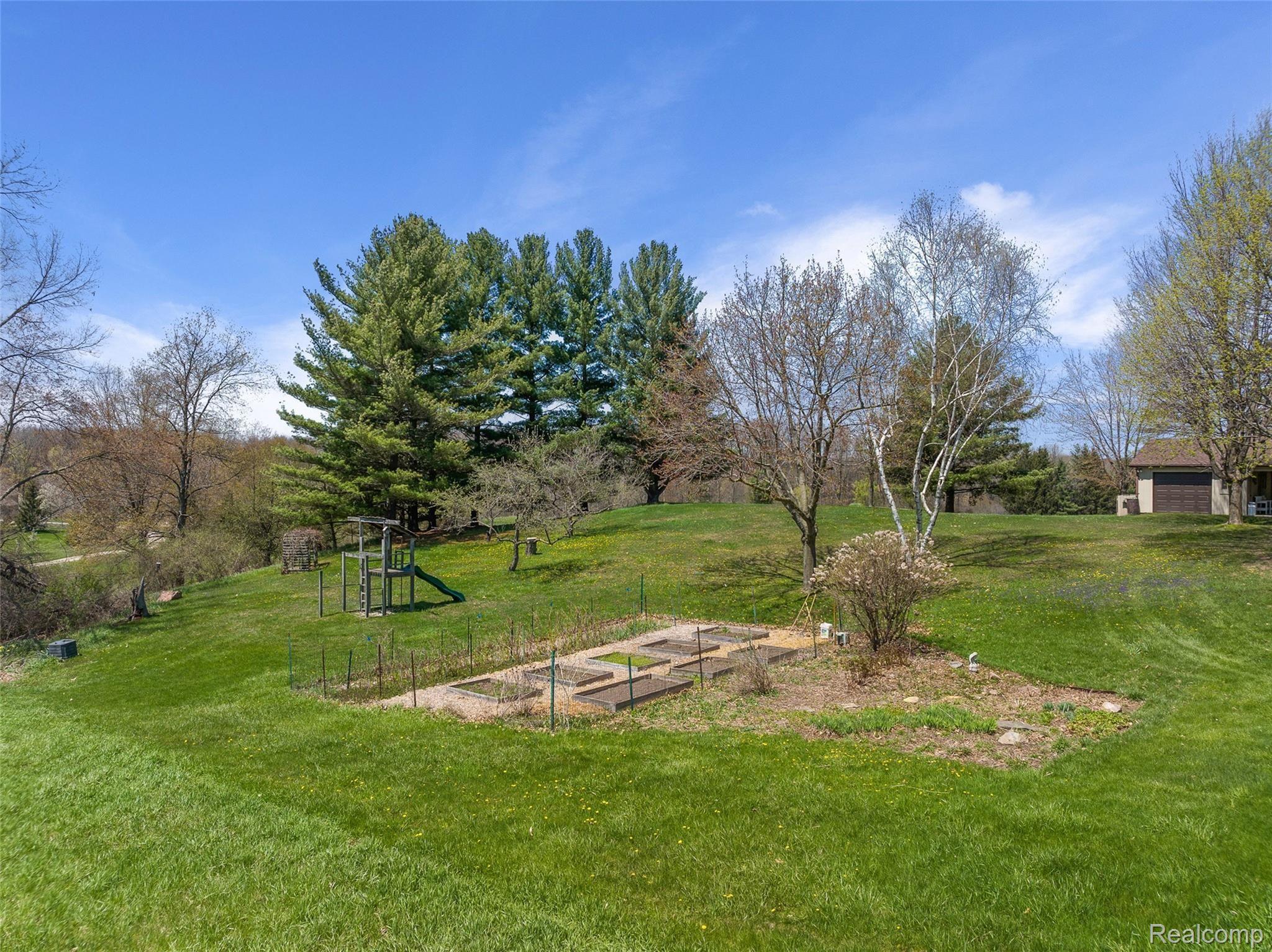 2656 Lake George Road Oakland, MI 48363 - Photo 60 of 64 2656 Lake George-24.jpg