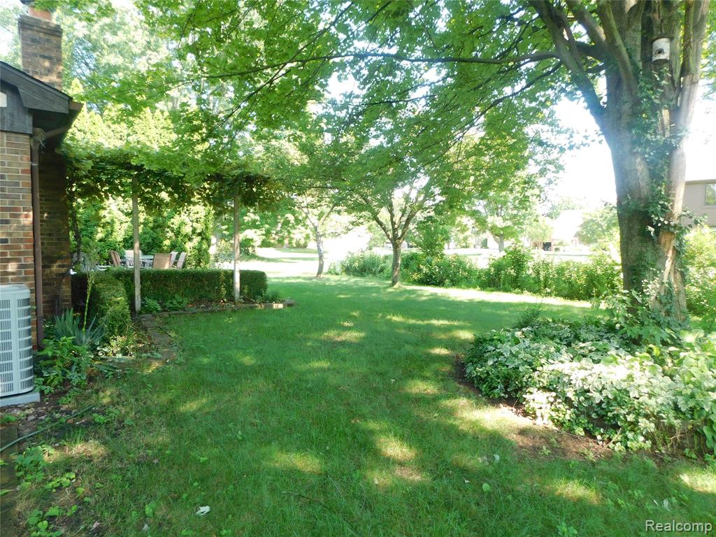 2800 Ranieri Drive Troy, MI 48085 - Photo 11 of 63