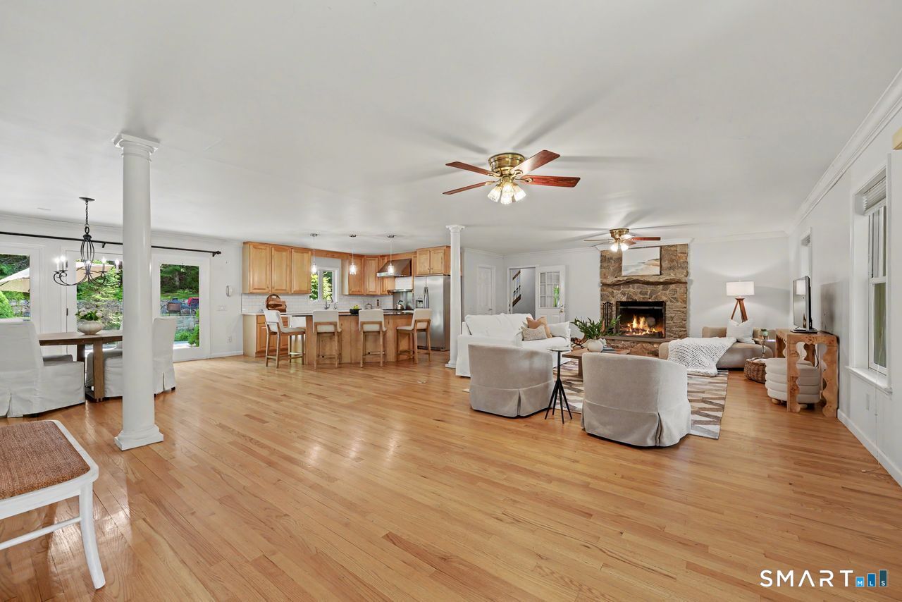 28 Goodridge Road Redding, CT 06896 - Photo 4 of 40