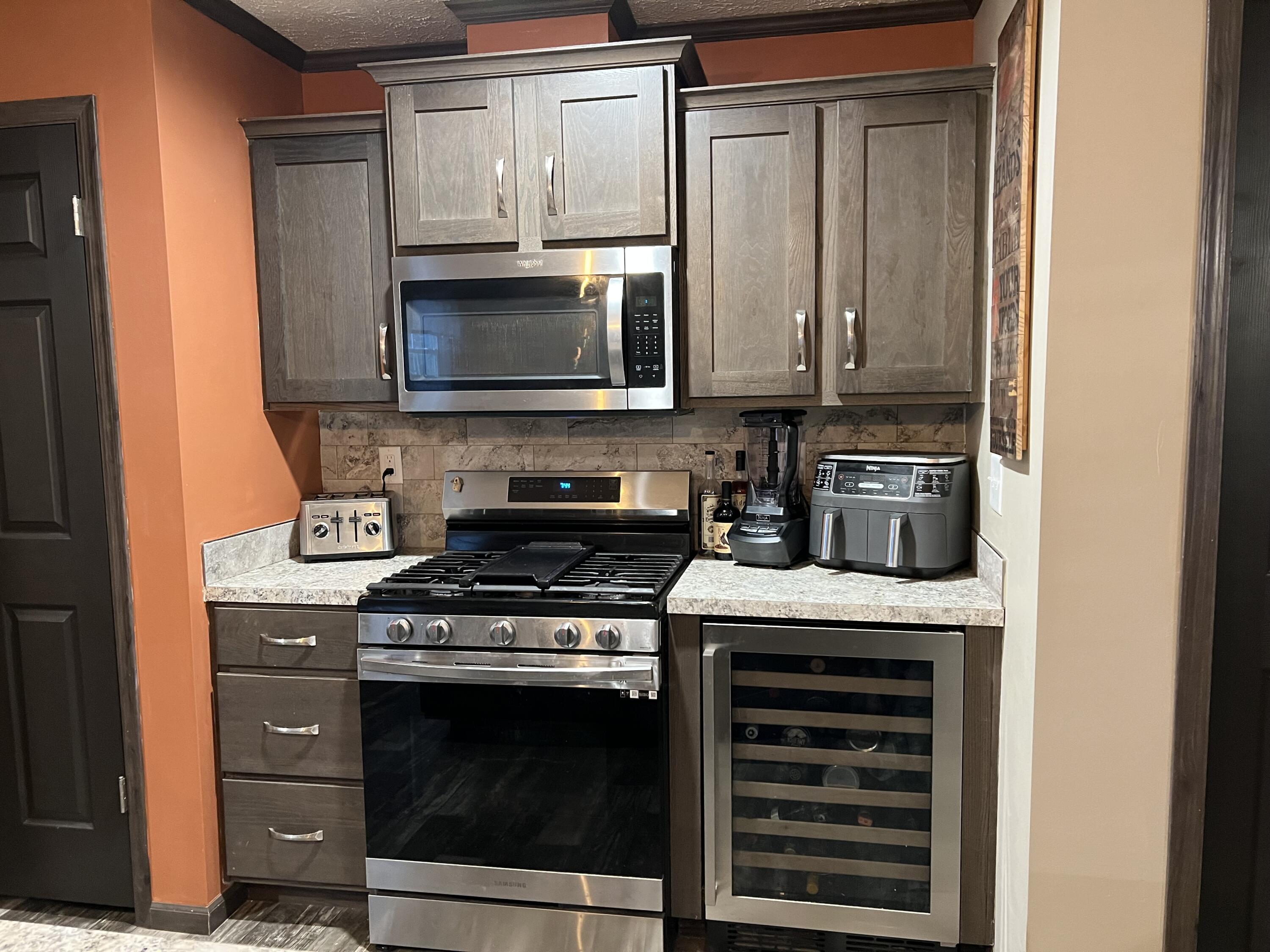 119 Wallace Hill Road Plattsburgh, NY 12901 - Photo 5 of 26 Gallery Image 5