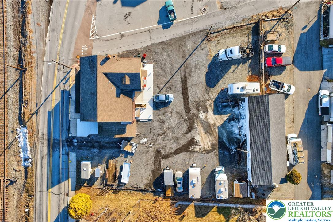 22 Front Street Alburtis, PA 18011 - Photo 6 of 11