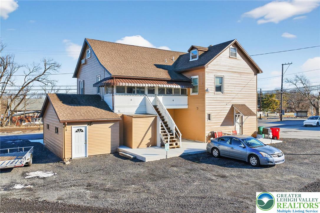 22 Front Street Alburtis, PA 18011 - Photo 10 of 11