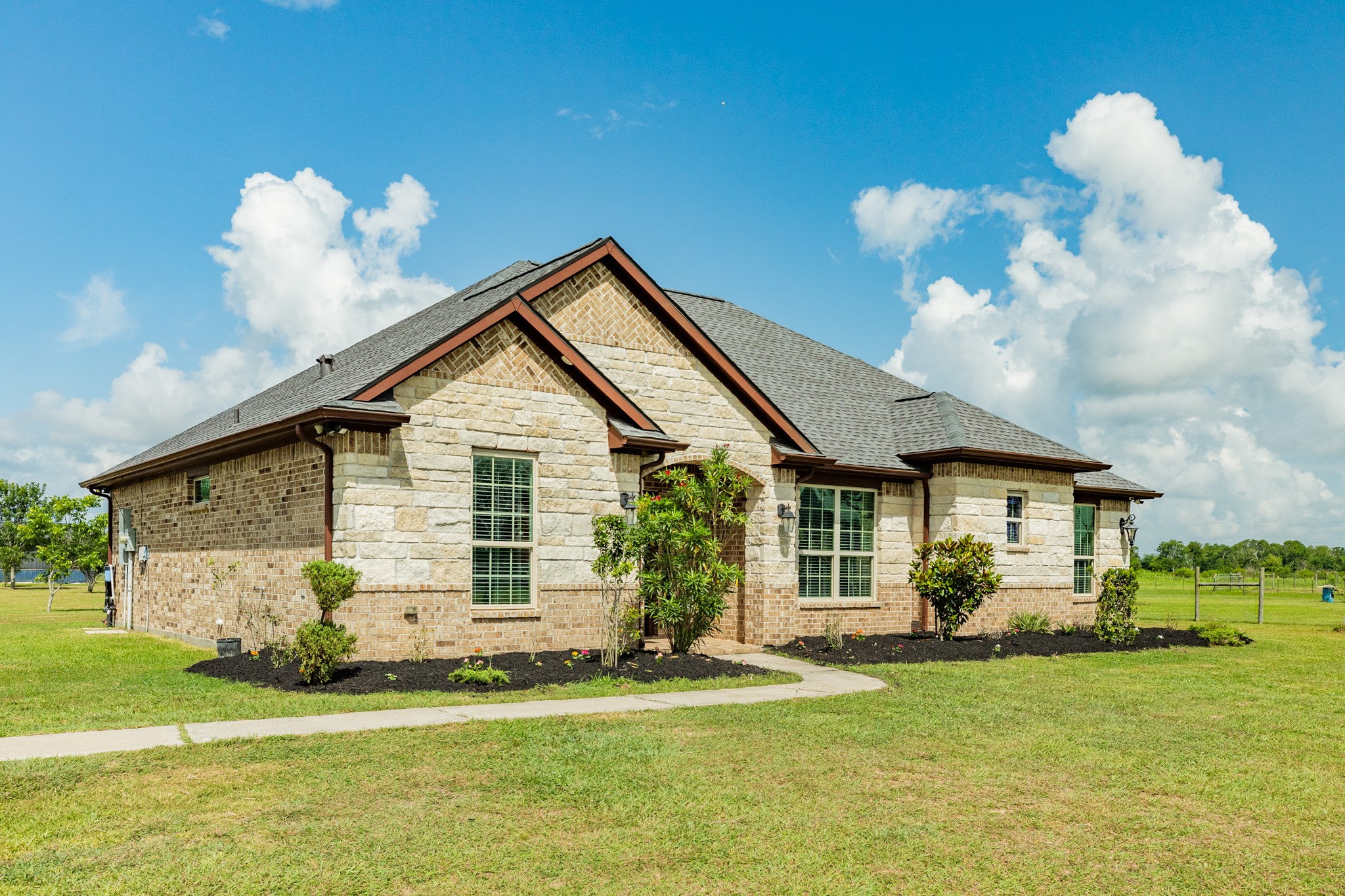 2180 County Road 212 Angleton, TX 77515 - Photo 5 of 46