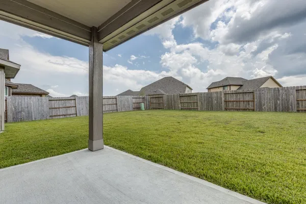 $2,400 | 1318 Cascade Hls Drive, Rosharon, TX 77583