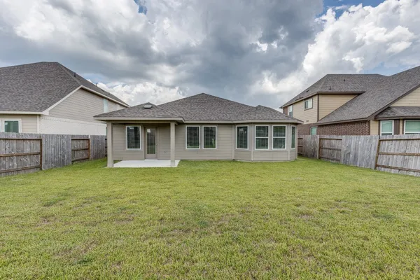 $2,400 | 1318 Cascade Hls Drive, Rosharon, TX 77583