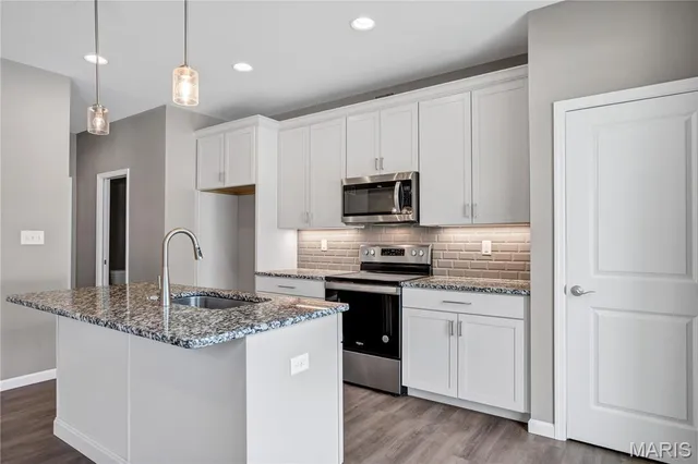 $370,000 | 11140 Fort Samuel Drive, Bridgeton, MO 63044