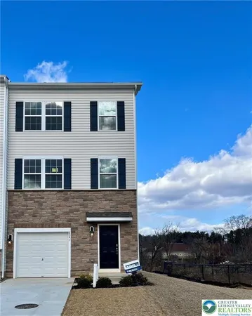 $2,800 | 8215 Alexander Court, Breinigsville, PA 18031