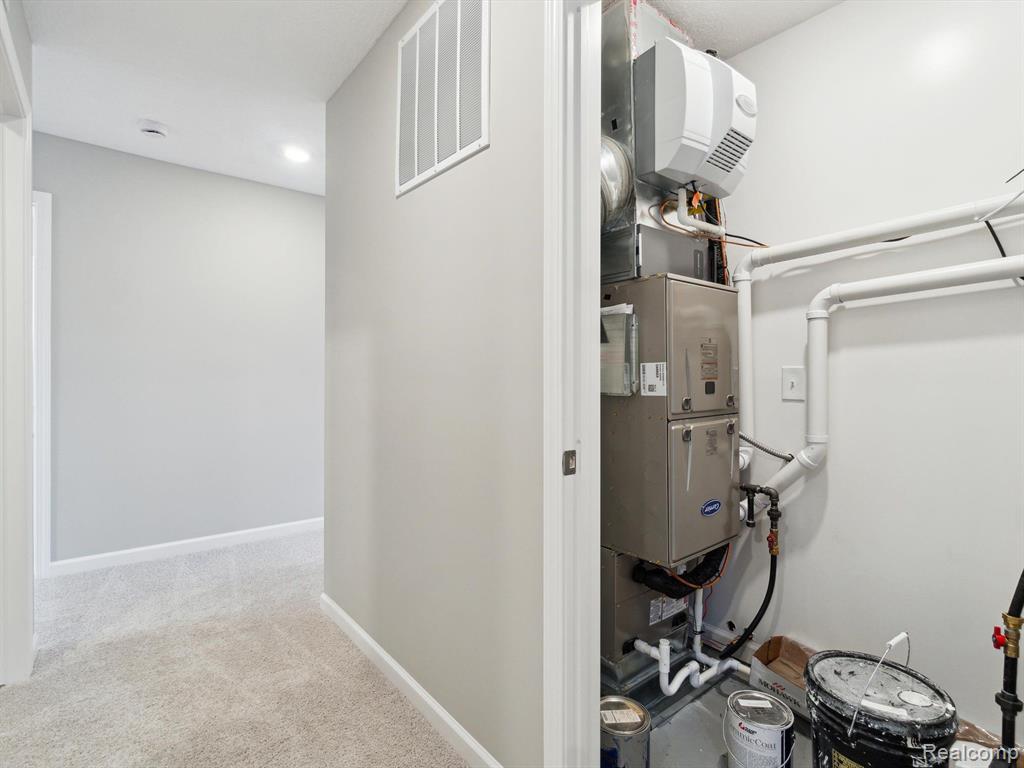 1703 Ashfield Street Howell, MI 48855 - Photo 43 of 56
