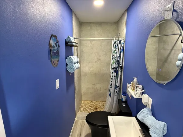 $1,750 | 13298 County Road 190, Unit BLUEBRD, Alvin, TX 77511