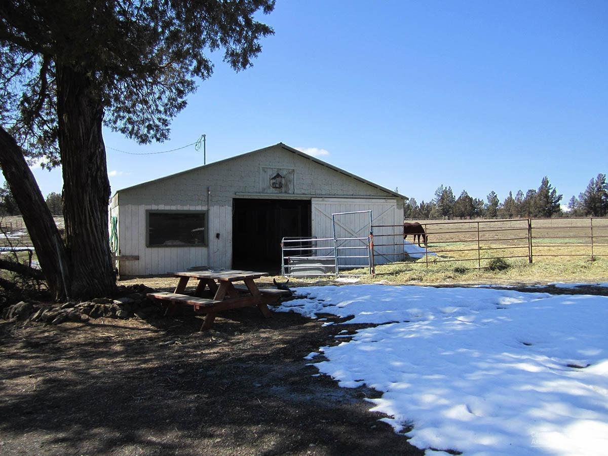 69090 Hurtley Ranch Road Sisters, OR 97759 - Photo 5 of 20 Additional Photo