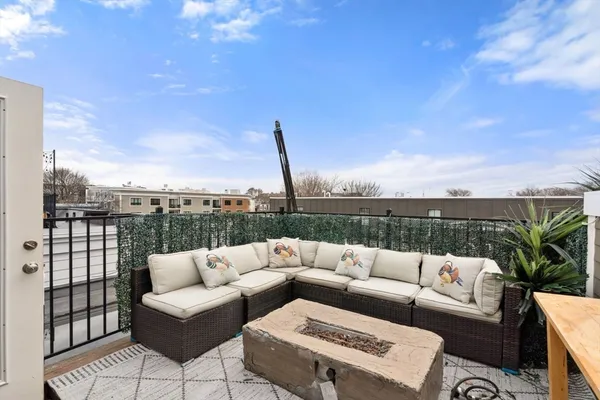 $4,850 | 12 Mohawk Street, Unit 9, Boston, MA 02127